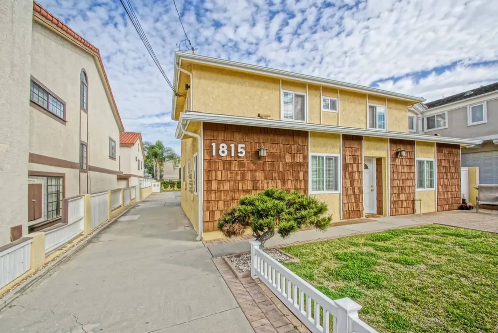 Redondo Beach Apartment: 1815 Clark Lane
