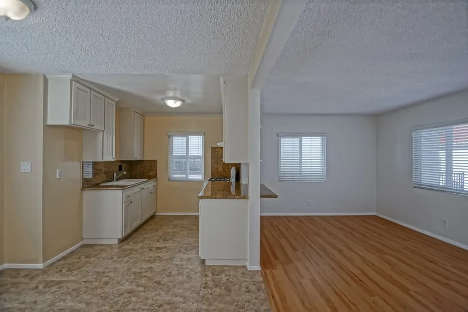 Redondo Beach Apartment: 1815 Clark Lane