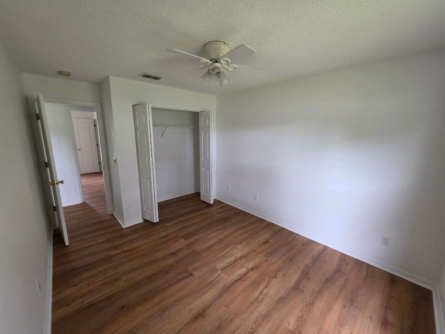 Edgewater House: 1426 Queen Palm Drive