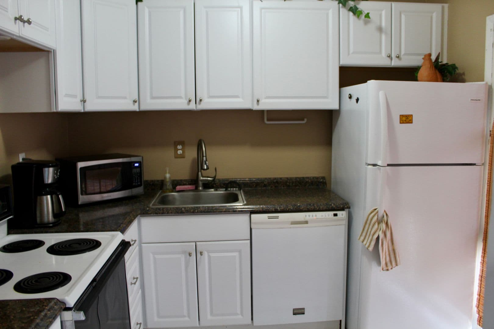 Daytona Beach Condo: 715 S. Beach Street