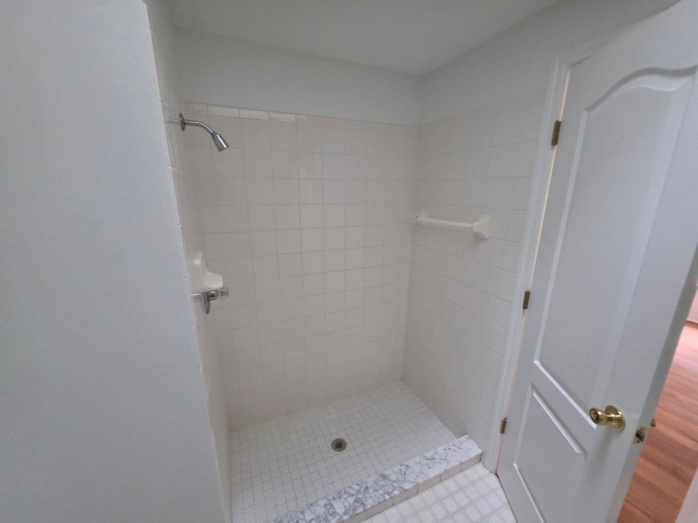 Edgewater House: 1426 Queen Palm Drive