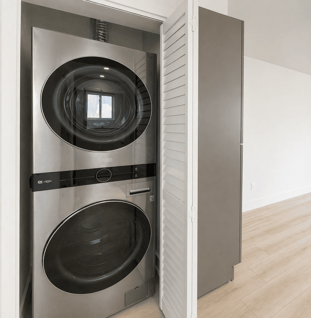 Belmar Apartment: 1 Ocean Ave