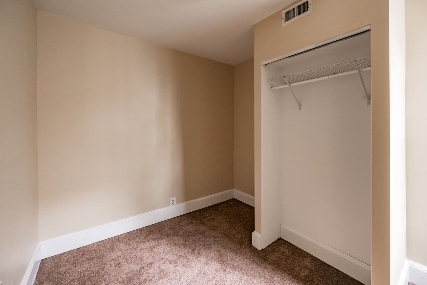 Philadelphia House: 1535 S Hicks Street