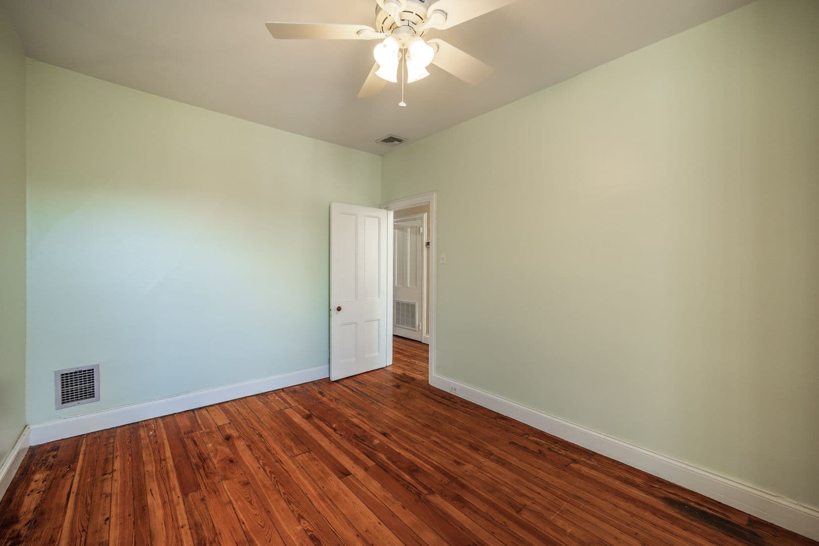 Philadelphia House: 206 S 43rd St