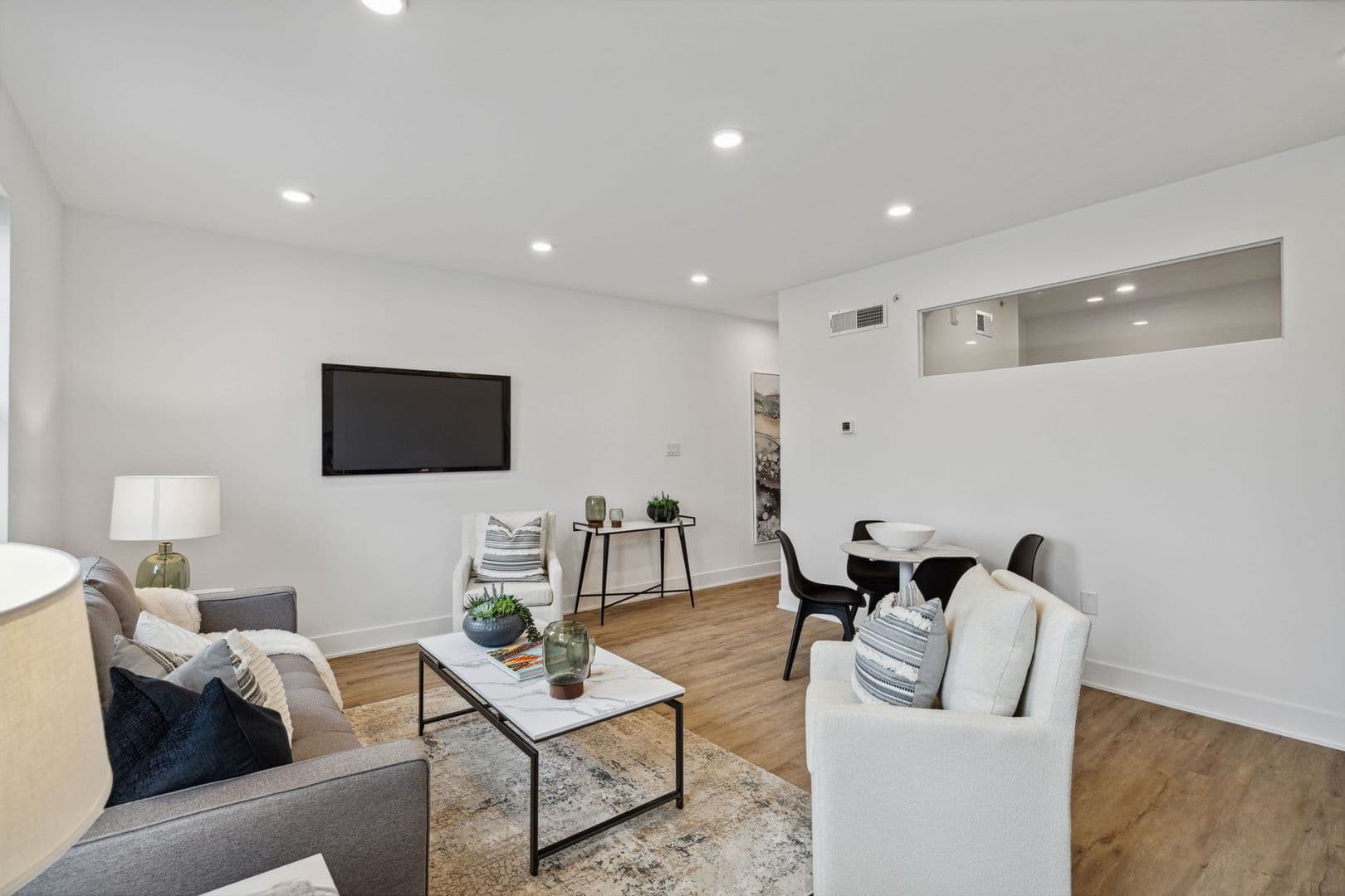 Philadelphia Apartment: 1201 W Girard Avenue