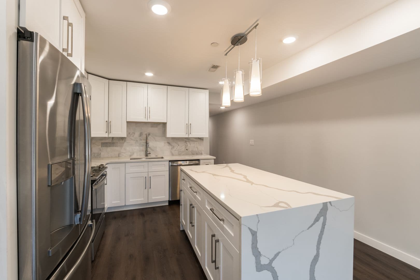 Philadelphia Apartment: 751 N 20th Street