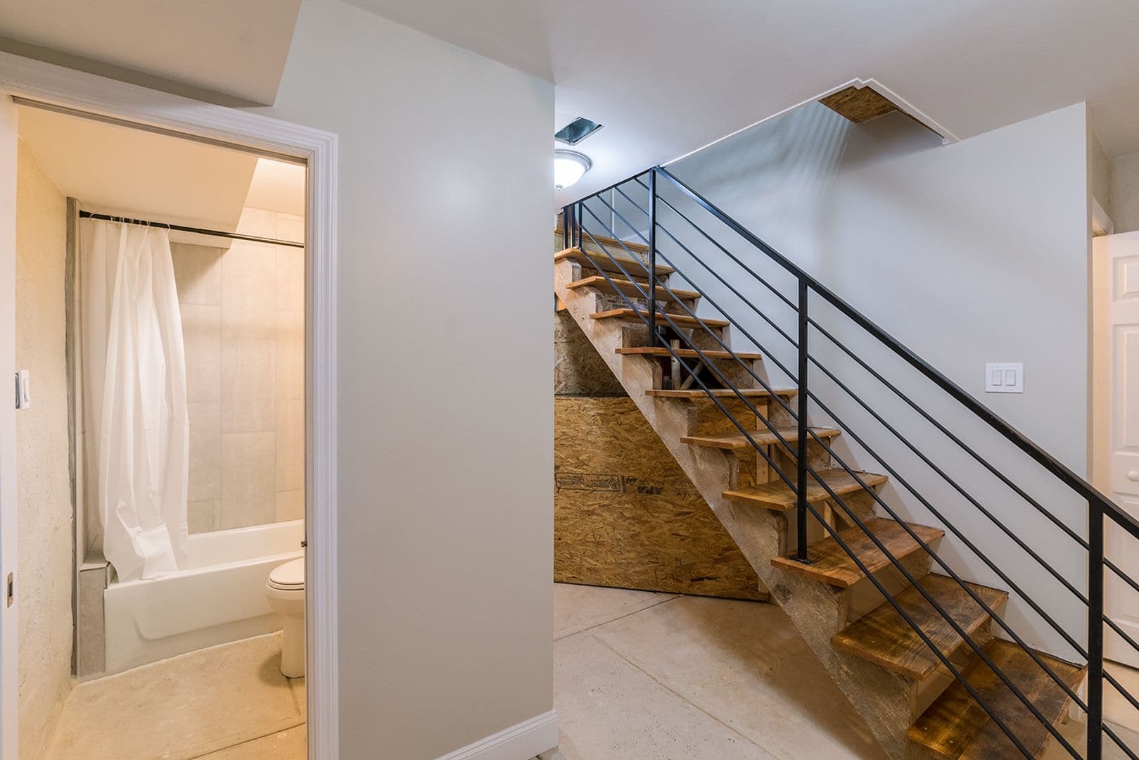 Philadelphia Apartment: 1126 E Passyunk Ave