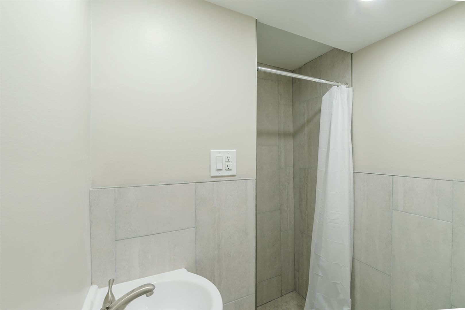Philadelphia Apartment: 1126 E Passyunk Ave