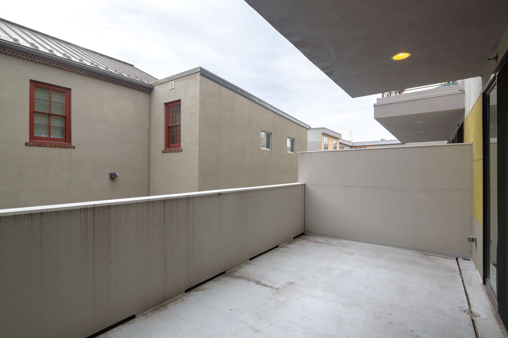 Philadelphia Apartment: 820 N 3rd St.