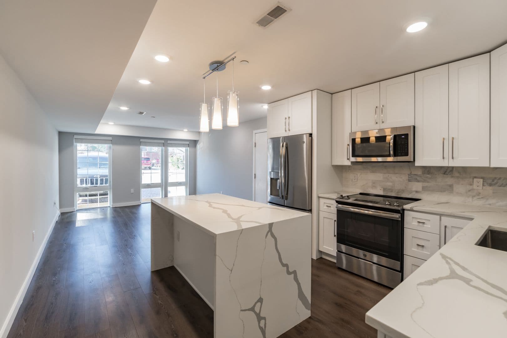 Philadelphia Apartment: 751 N 20th Street
