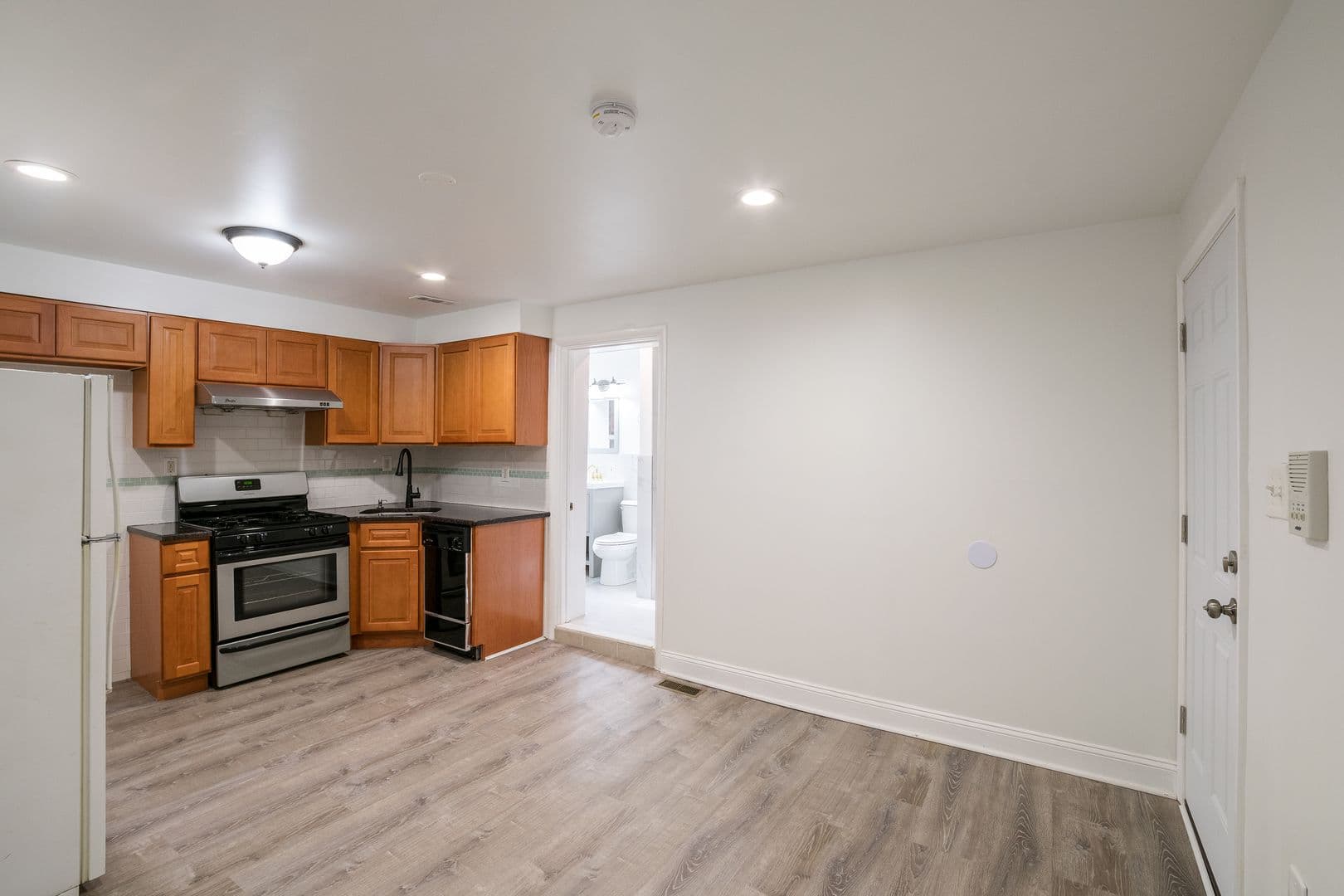 Philadelphia Apartment: 1726 Pine Street