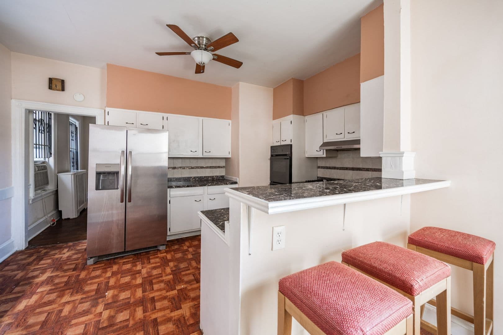 Philadelphia House: 5002 Chestnut St
