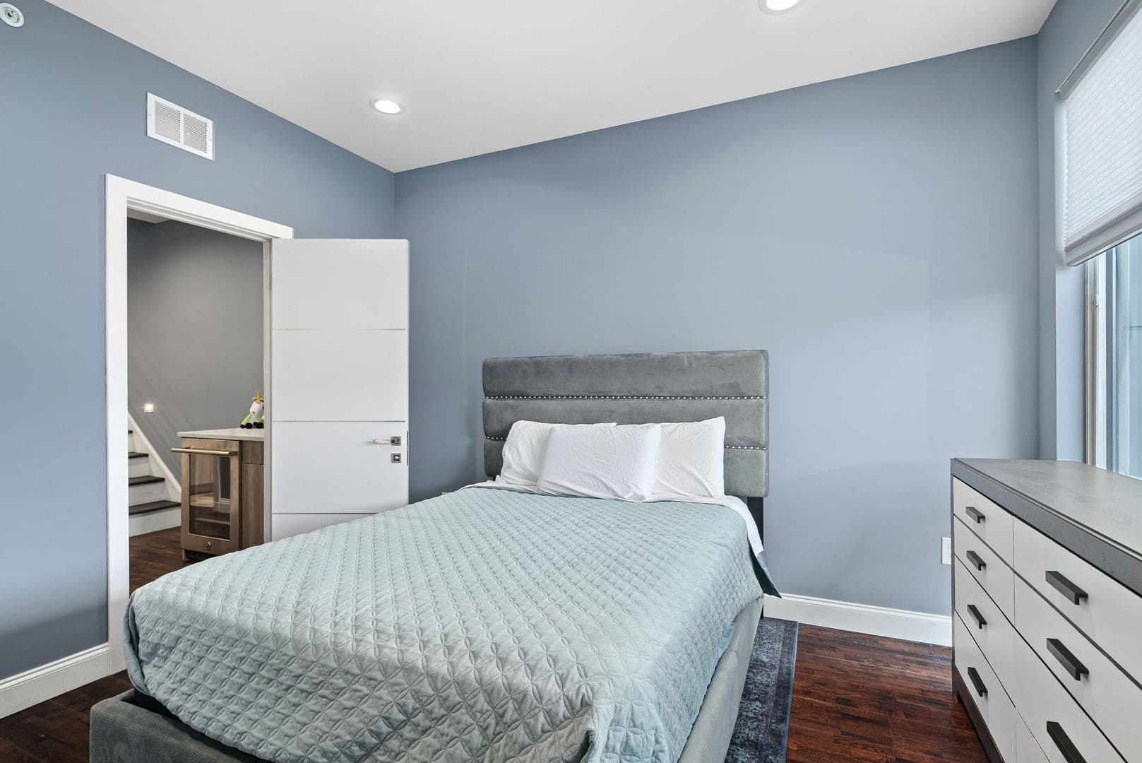 Philadelphia Condo: 1516 Cambridge Street