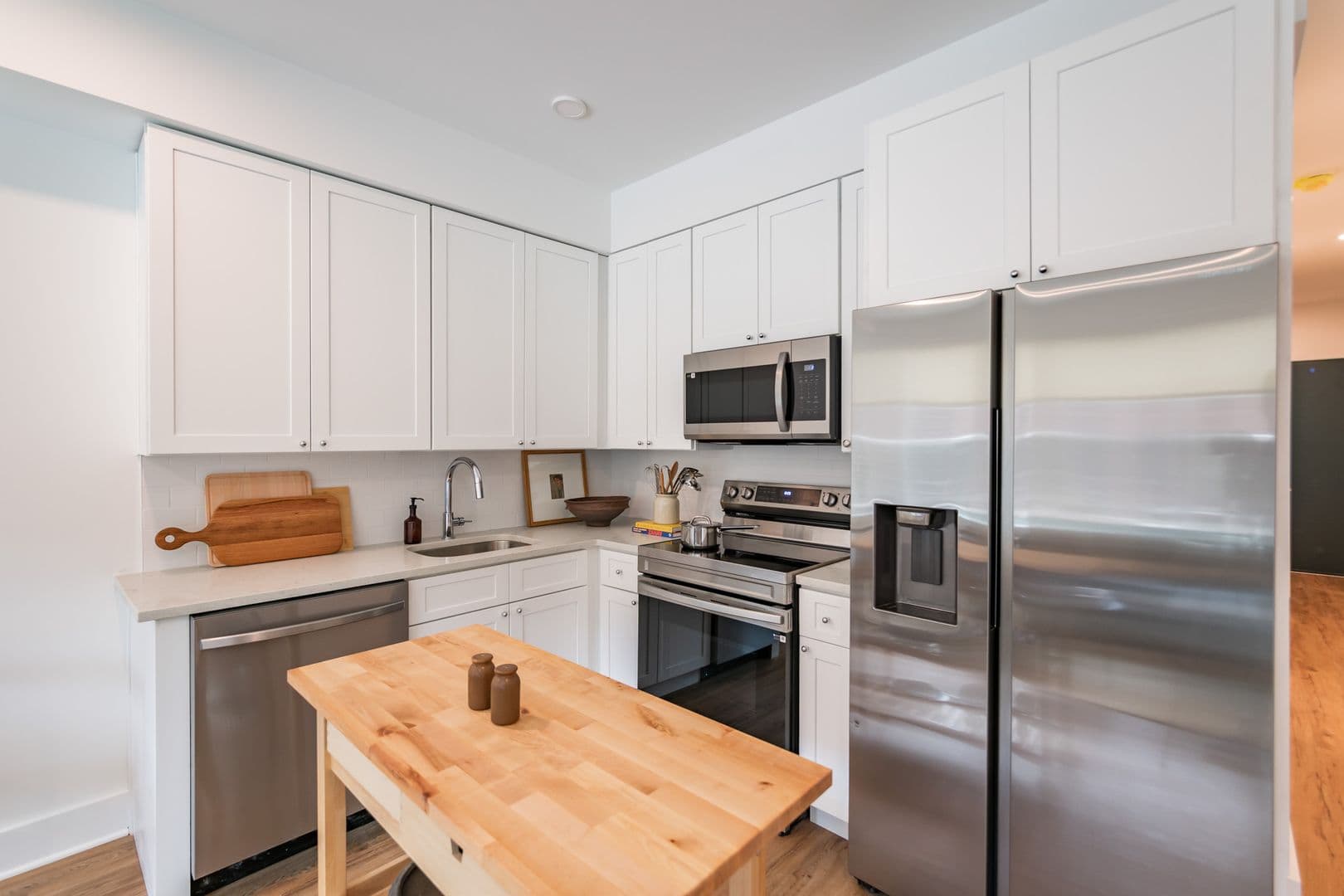 Philadelphia Apartment: 2101 Washington Avenue