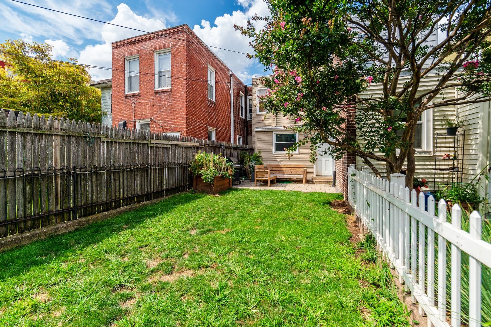 Philadelphia House: 2627 E Thompson Street