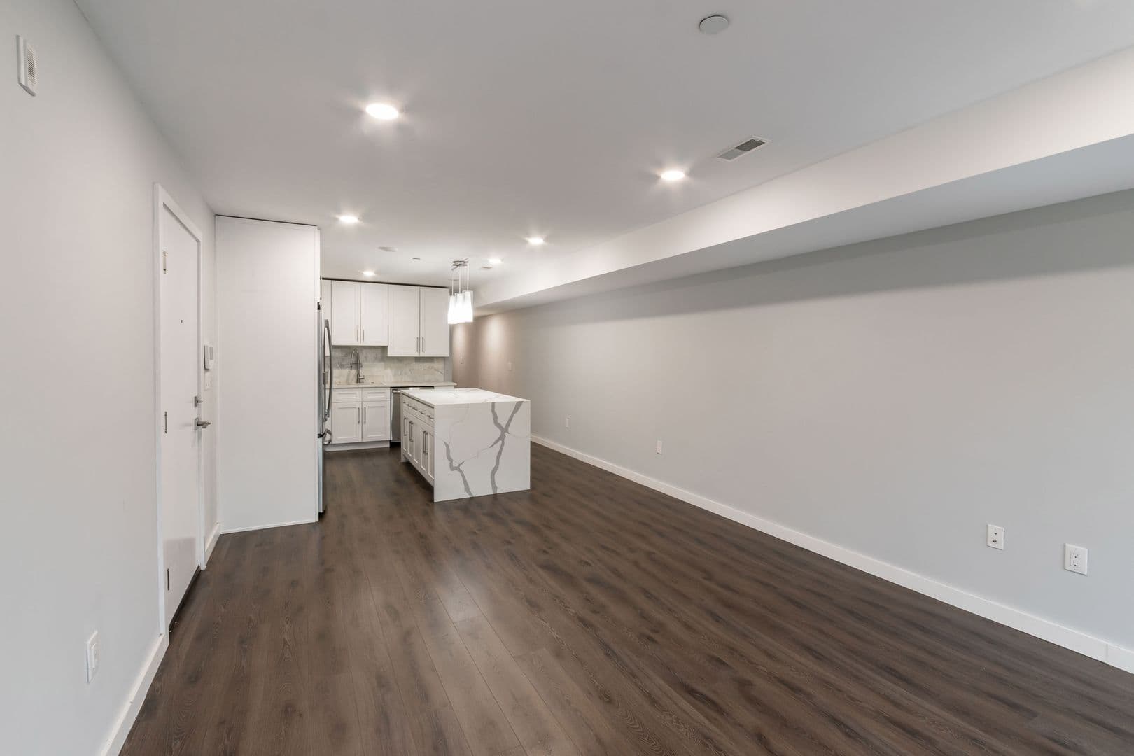 Philadelphia Apartment: 751 N 20th Street