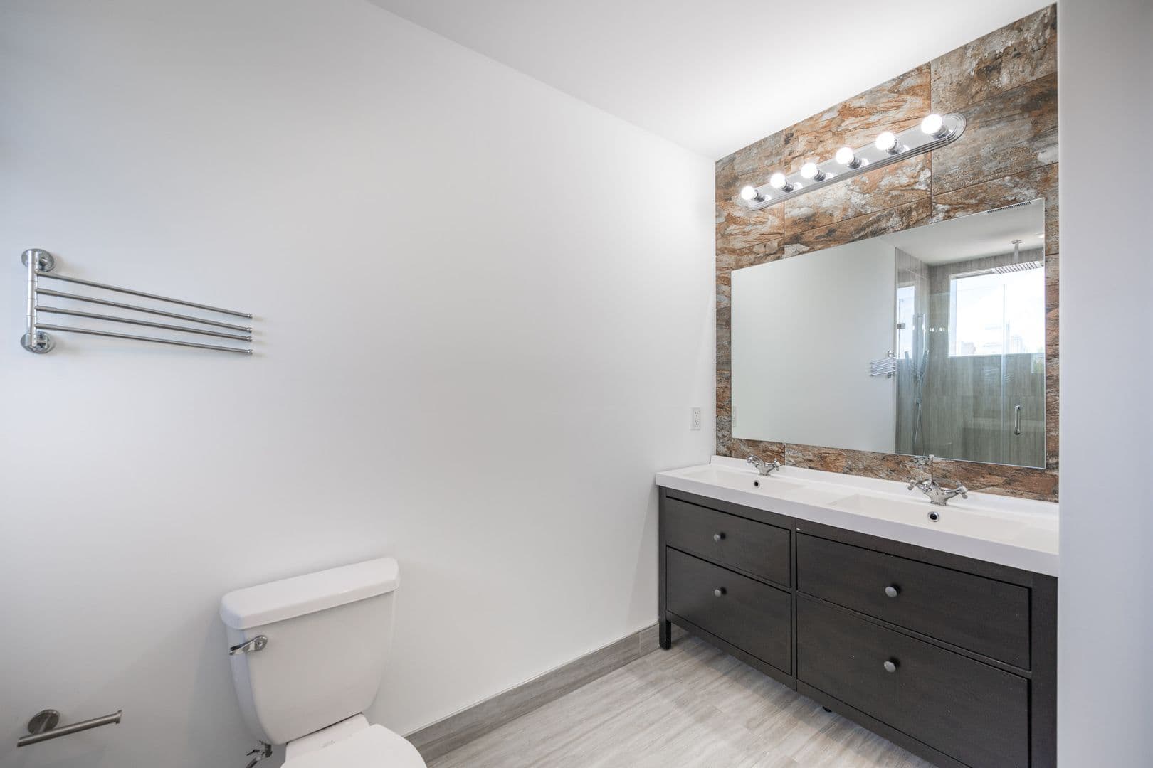Philadelphia House: 2137 Cross St