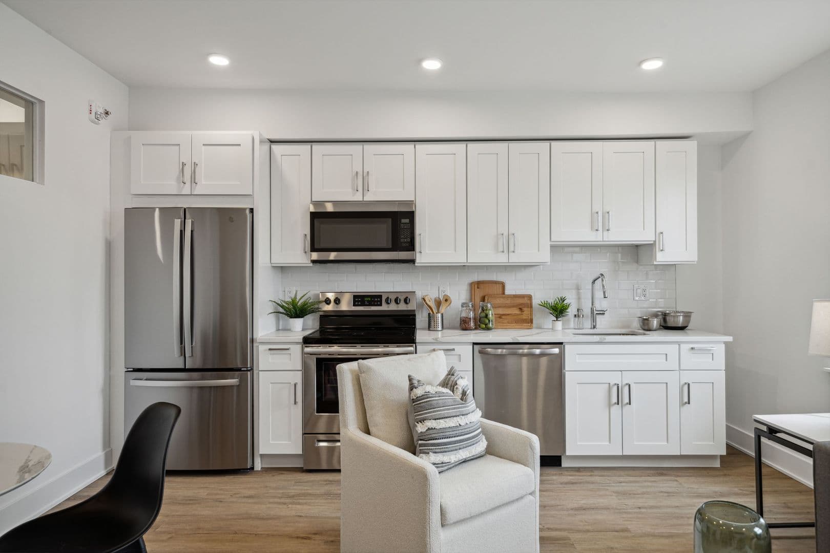 Philadelphia Apartment: 1201 W Girard Avenue