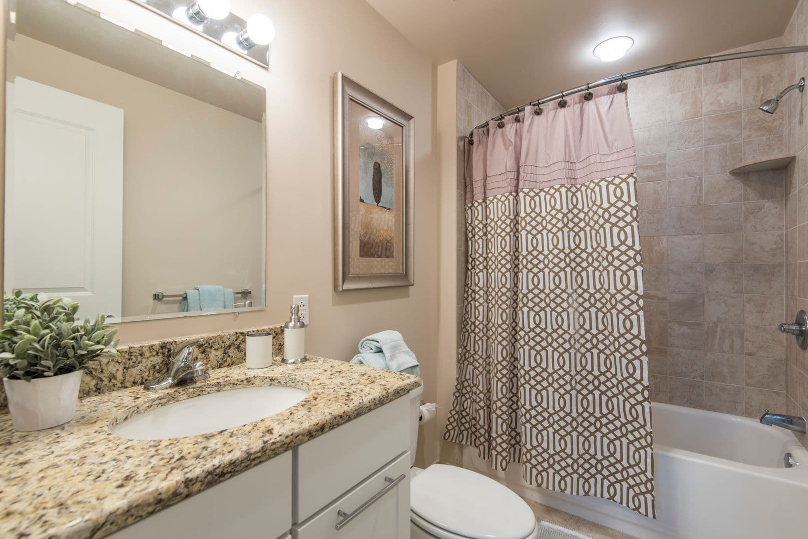Philadelphia Apartment: 1501 Locust Street [Residential]