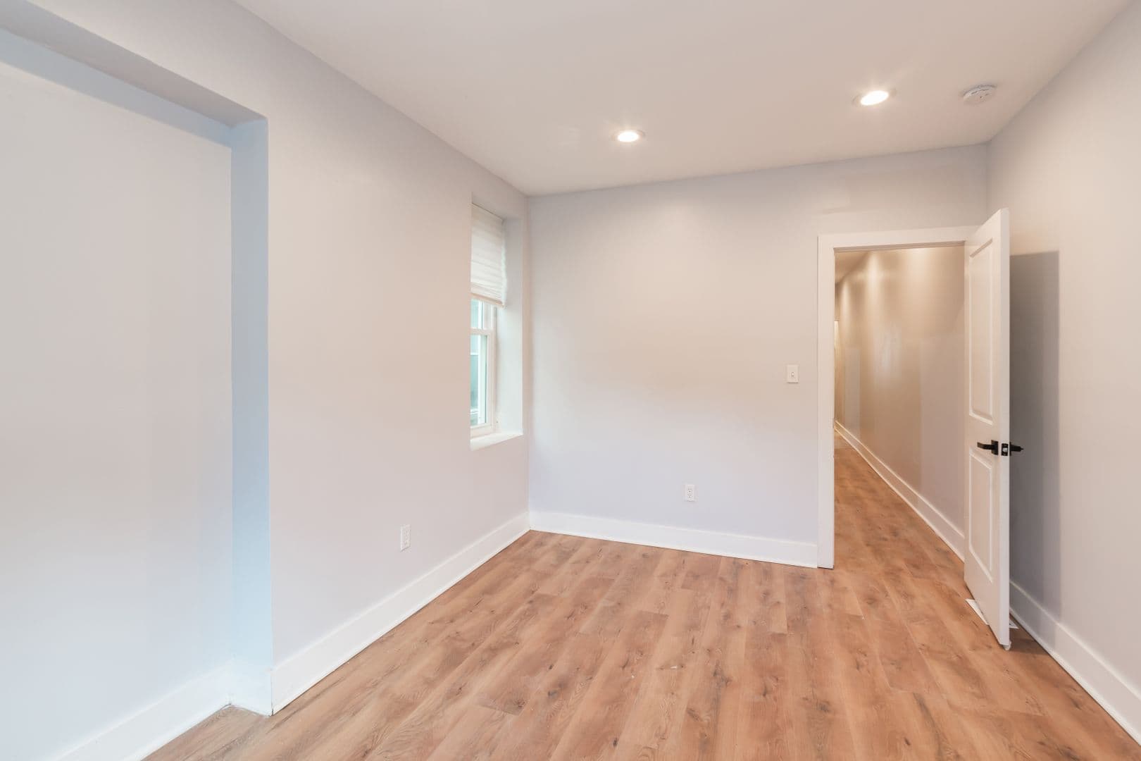 Philadelphia Apartment: 5111 Willows Avenue