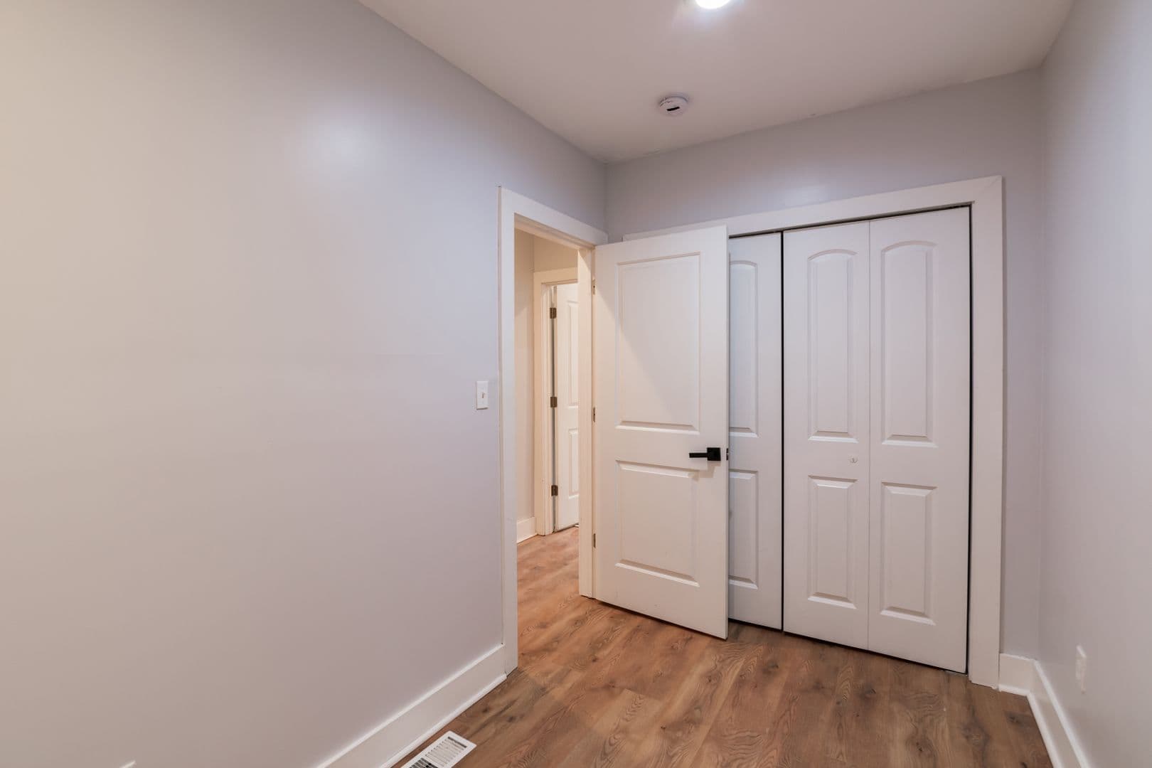 Philadelphia Apartment: 5111 Willows Avenue
