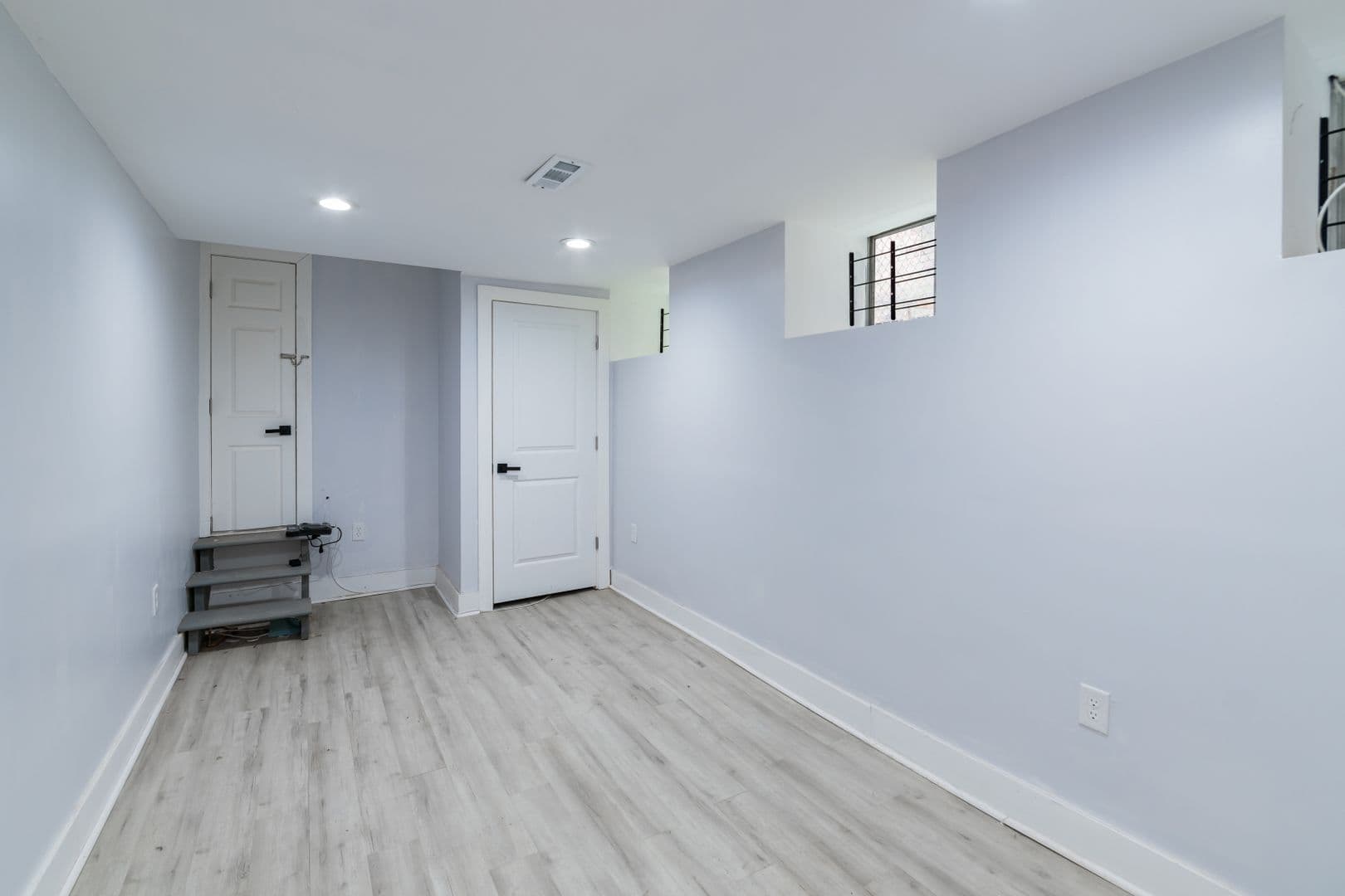 Philadelphia Apartment: 5111 Willows Avenue