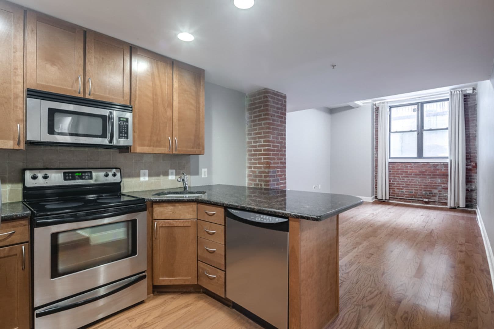 Philadelphia House: 1100 S. Broad Street - Unit 15A