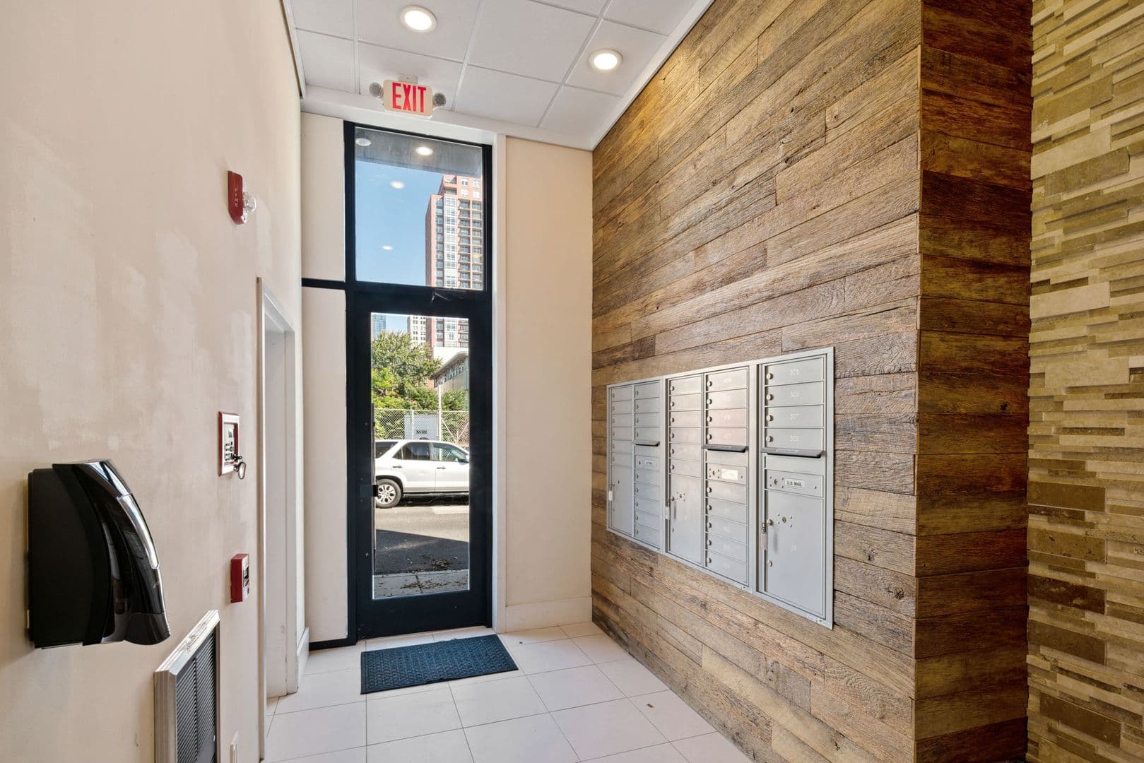 Philadelphia Apartment: 1430 South Street