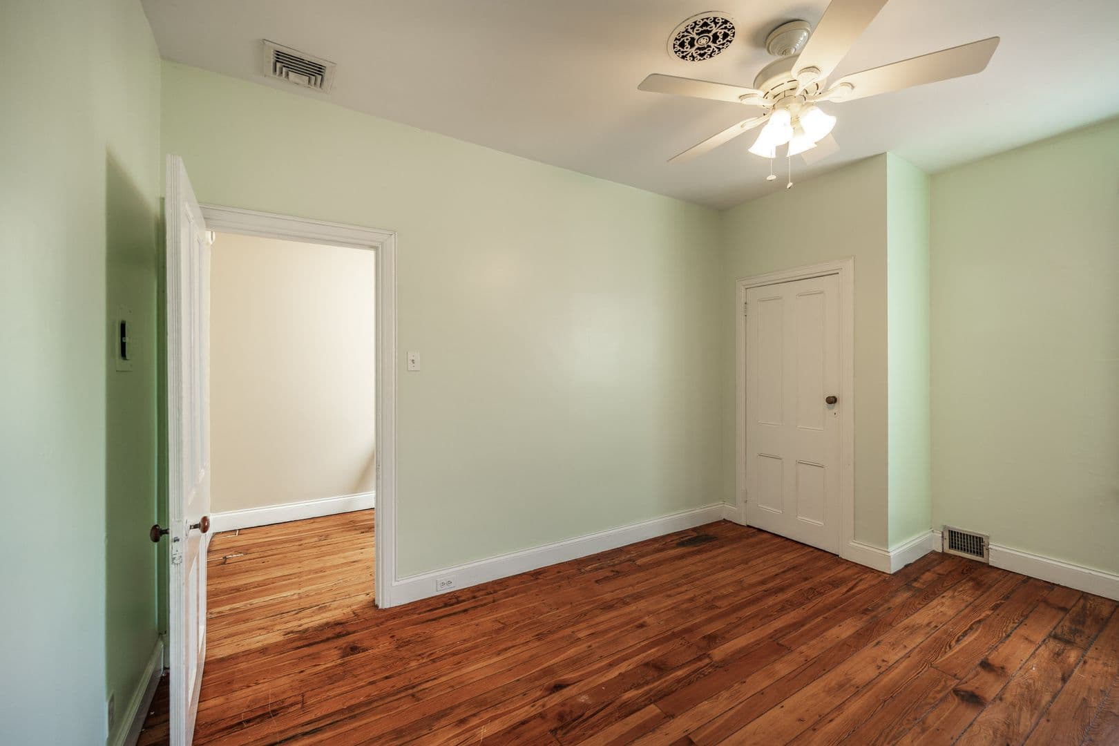 Philadelphia House: 206 S 43rd St