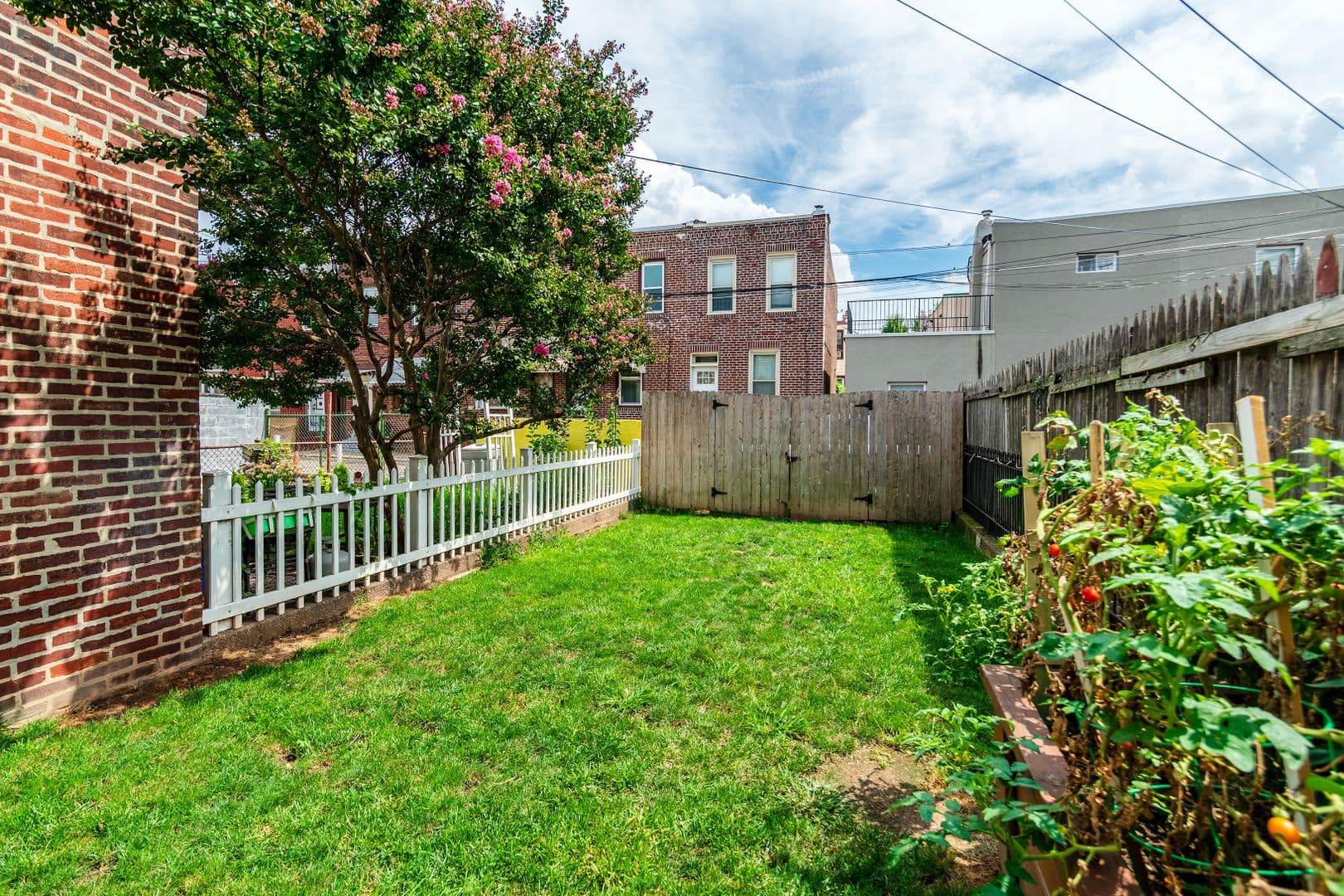 Philadelphia House: 2627 E Thompson Street