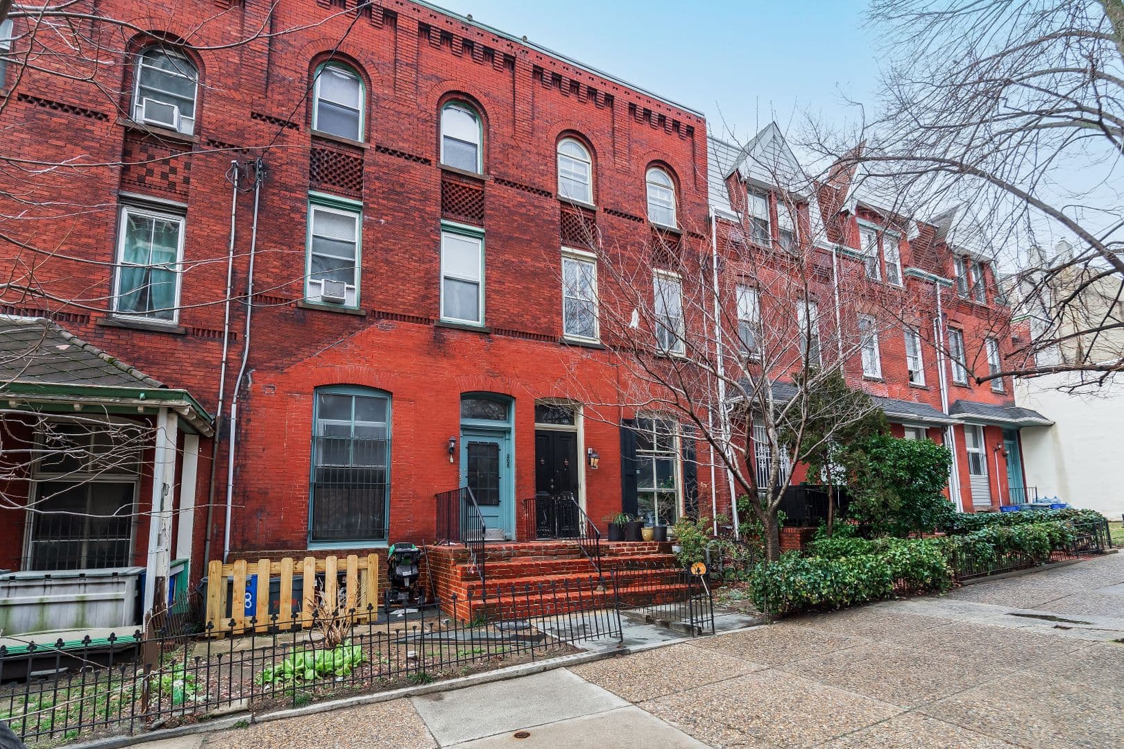 Philadelphia House: 206 S 43rd St