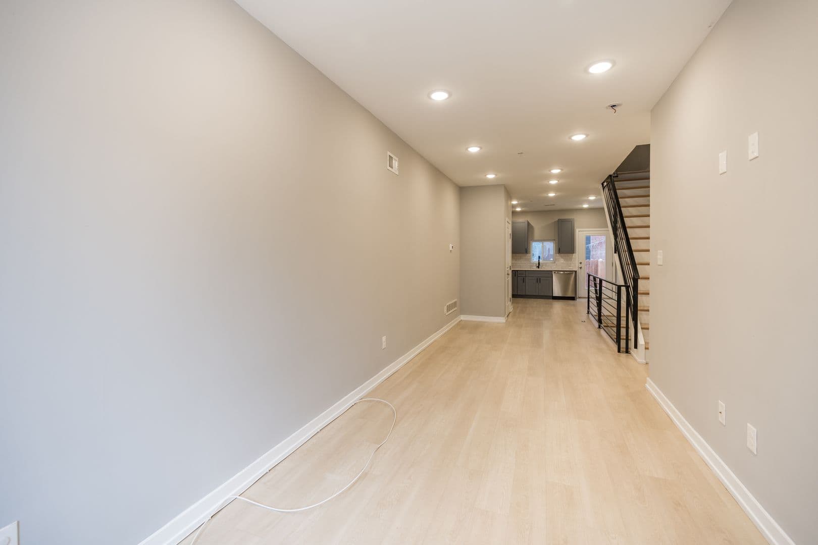 Philadelphia Apartment: 2428 Jasper Street