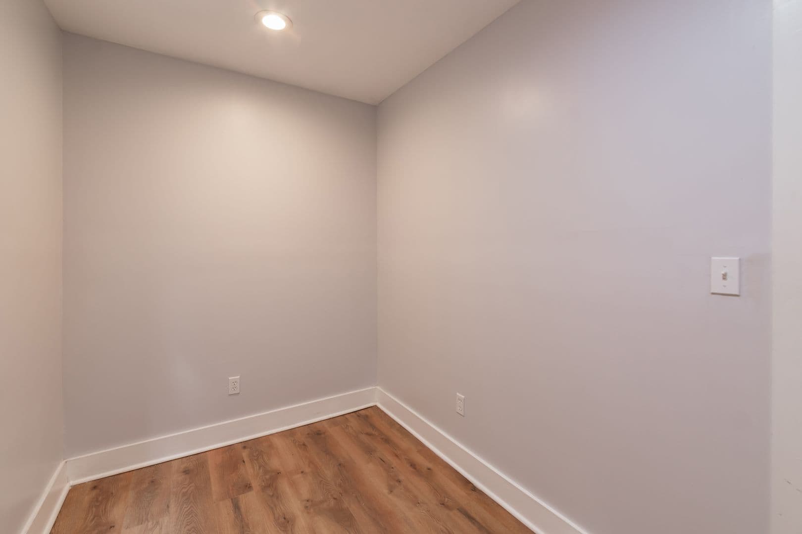 Philadelphia Apartment: 5111 Willows Avenue