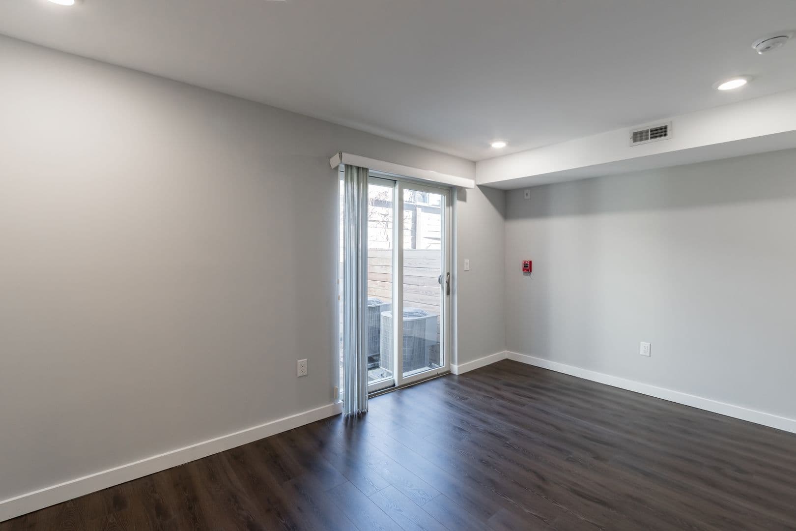 Philadelphia Apartment: 751 N 20th Street