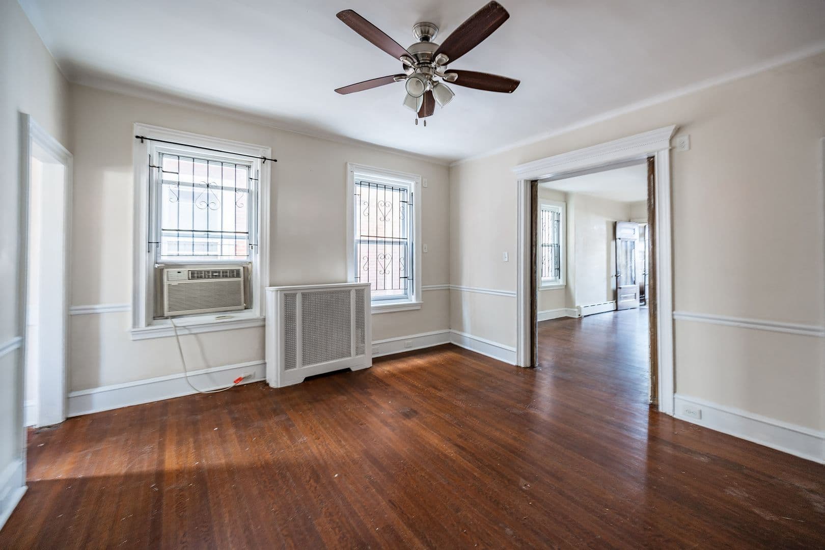 Philadelphia House: 5002 Chestnut St