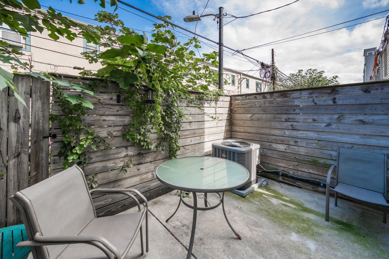 Philadelphia House: 2137 Cross St