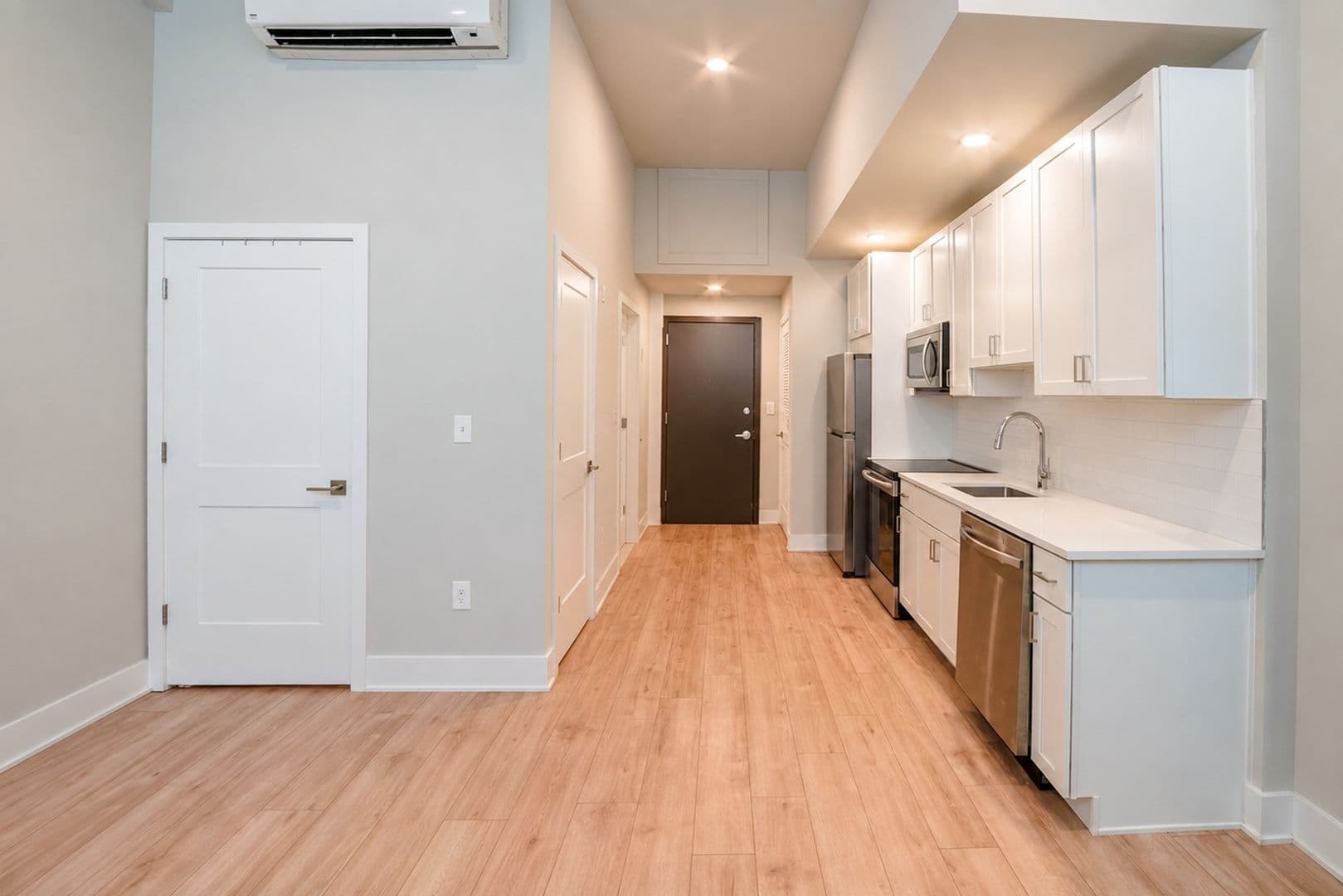 Philadelphia Apartment: 1300 S 19th Street