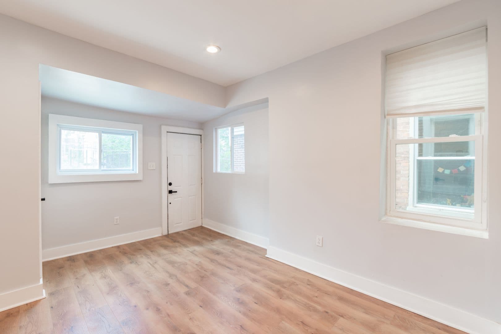 Philadelphia Apartment: 5111 Willows Avenue