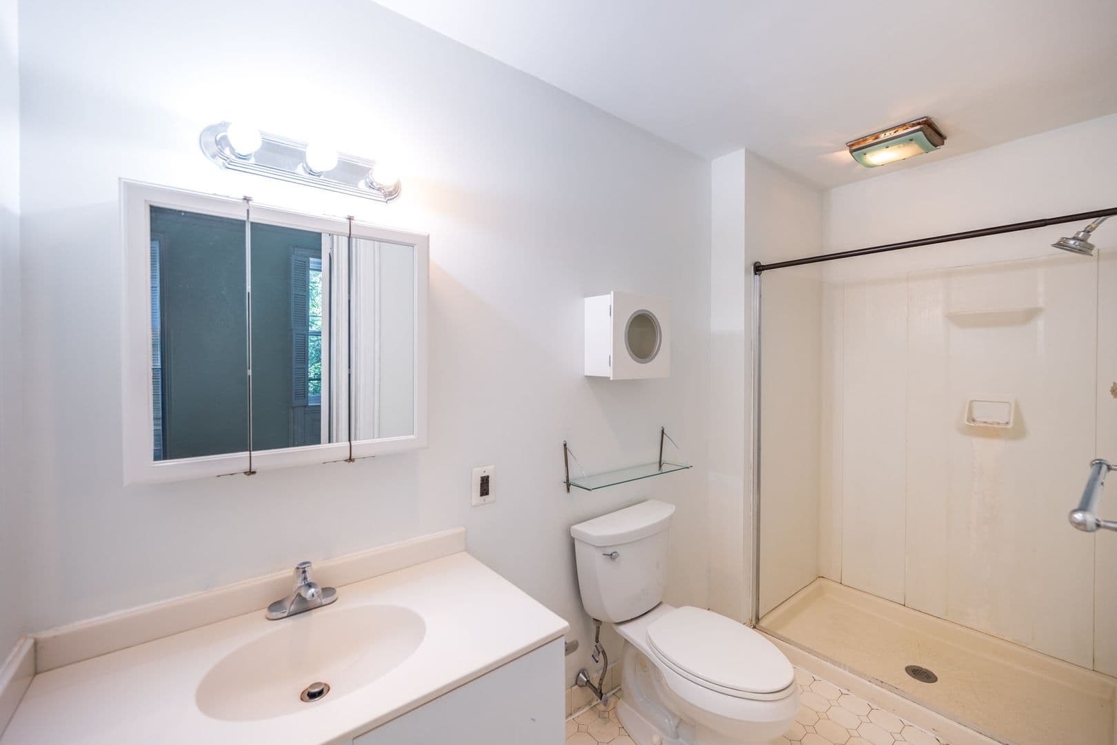 Philadelphia House: 206 S 43rd St