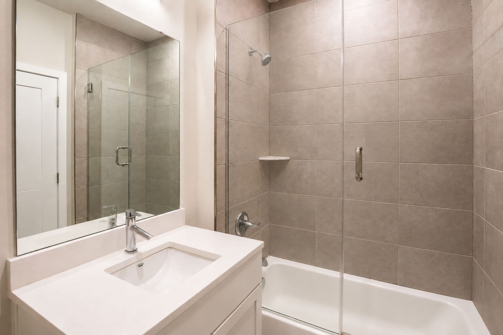 Philadelphia Apartment: 1300 S 19th Street