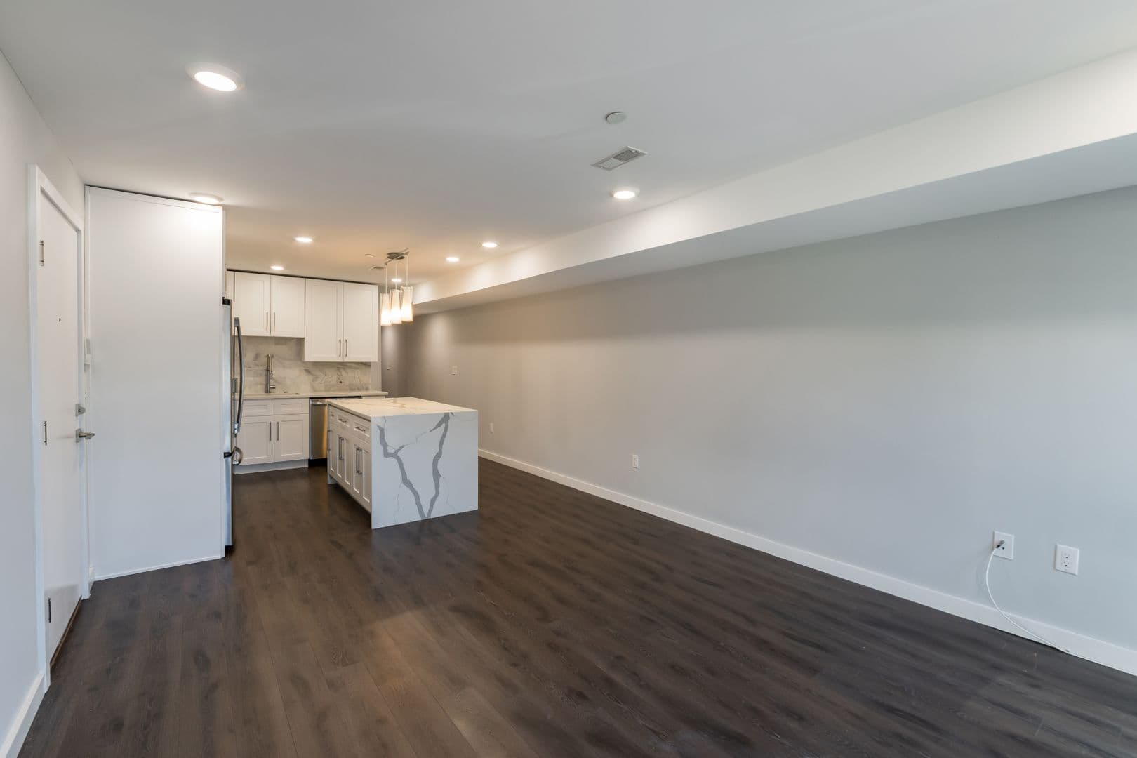 Philadelphia Apartment: 751 N 20th Street
