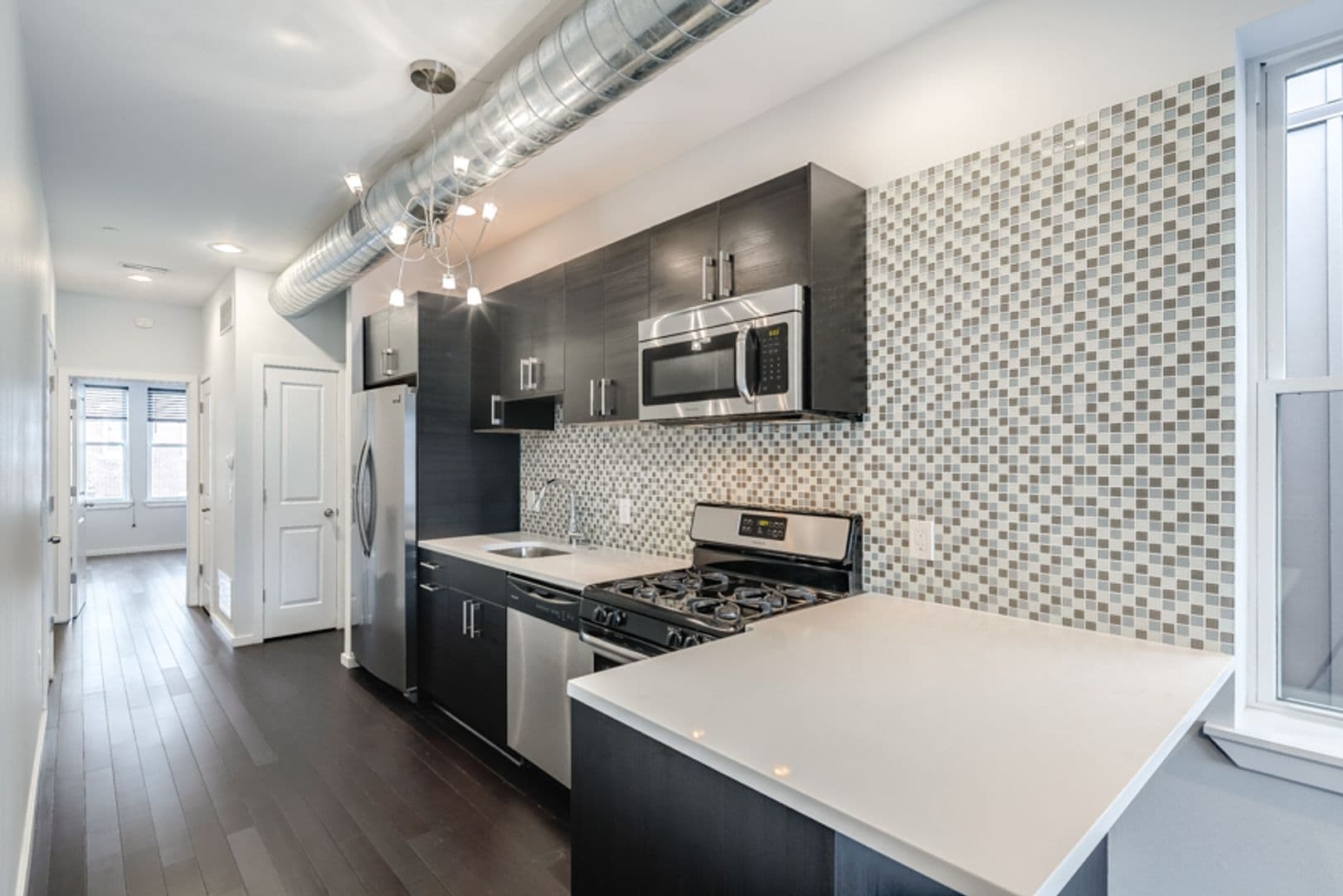 Philadelphia Apartment: 927 N 2nd Street