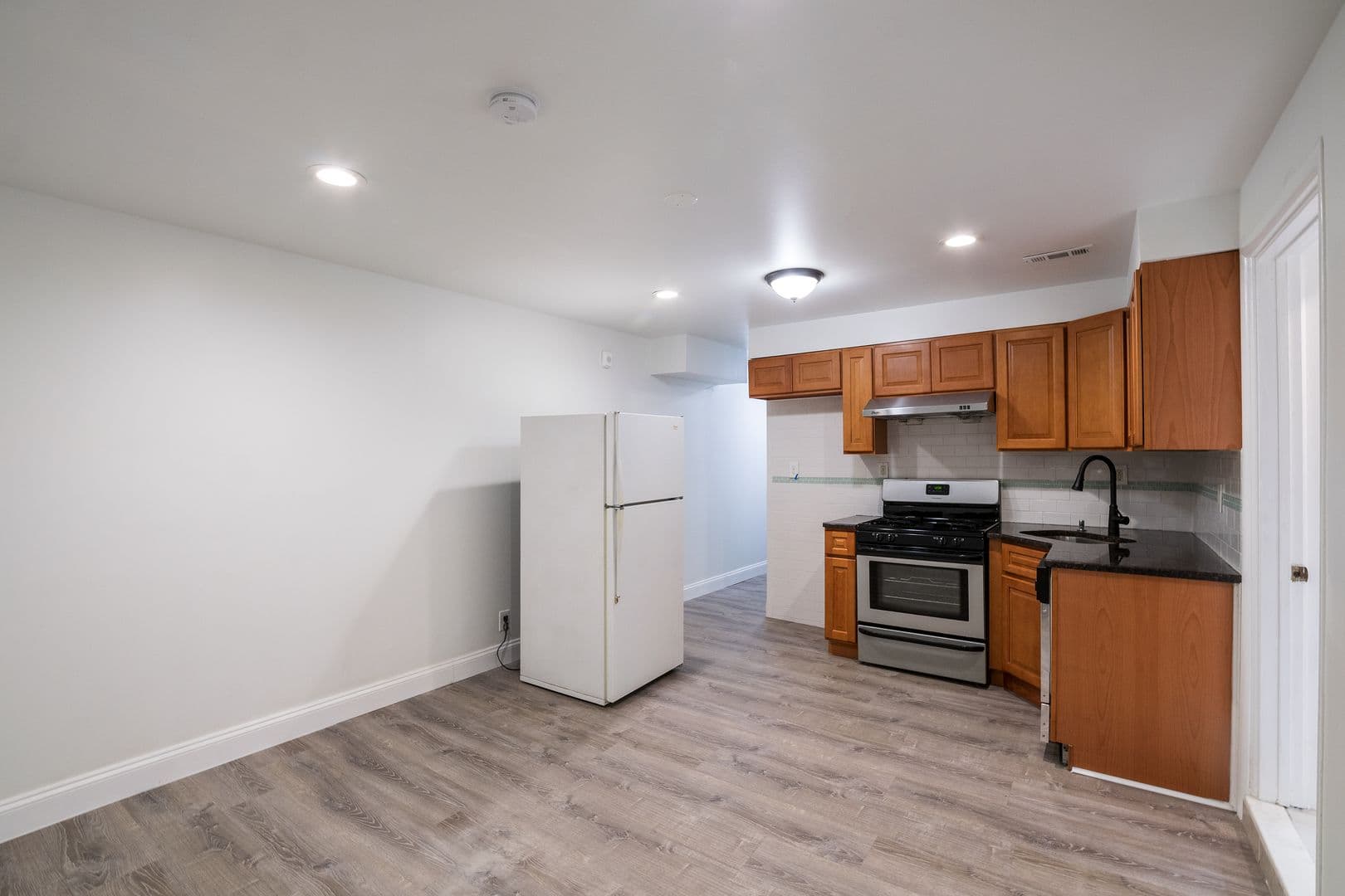 Philadelphia Apartment: 1726 Pine Street