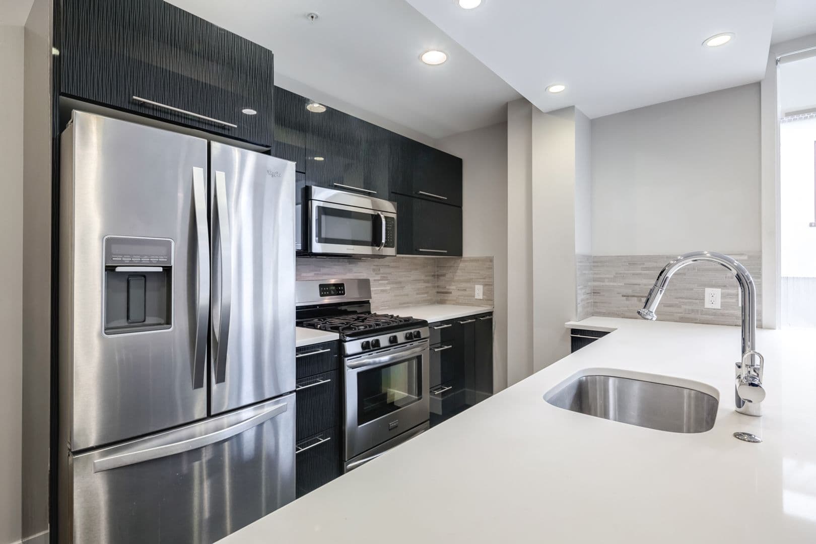 Philadelphia Apartment: 820 N 3rd St.