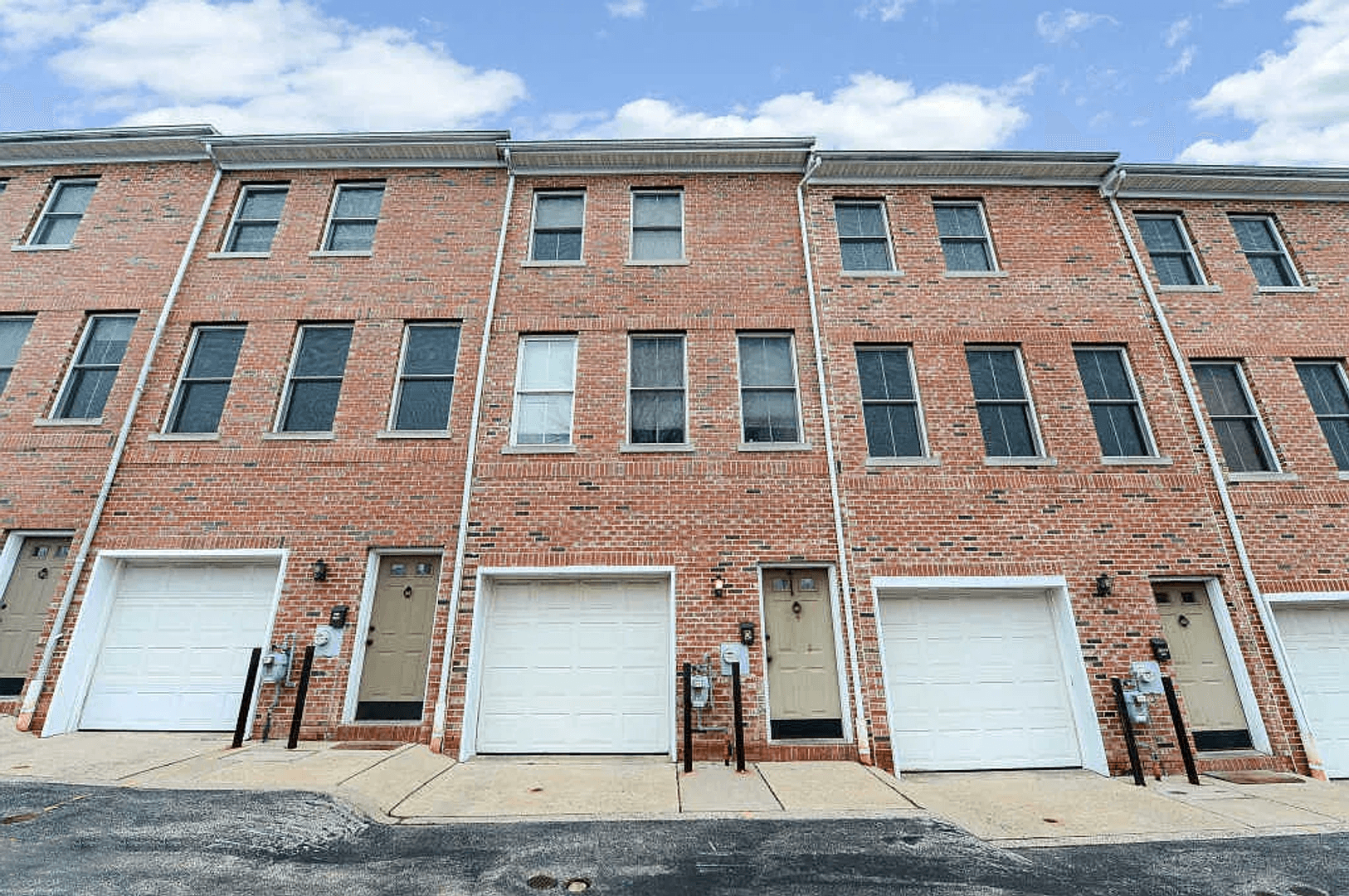 Philadelphia House: 406 Leverington Avenue, Unit D