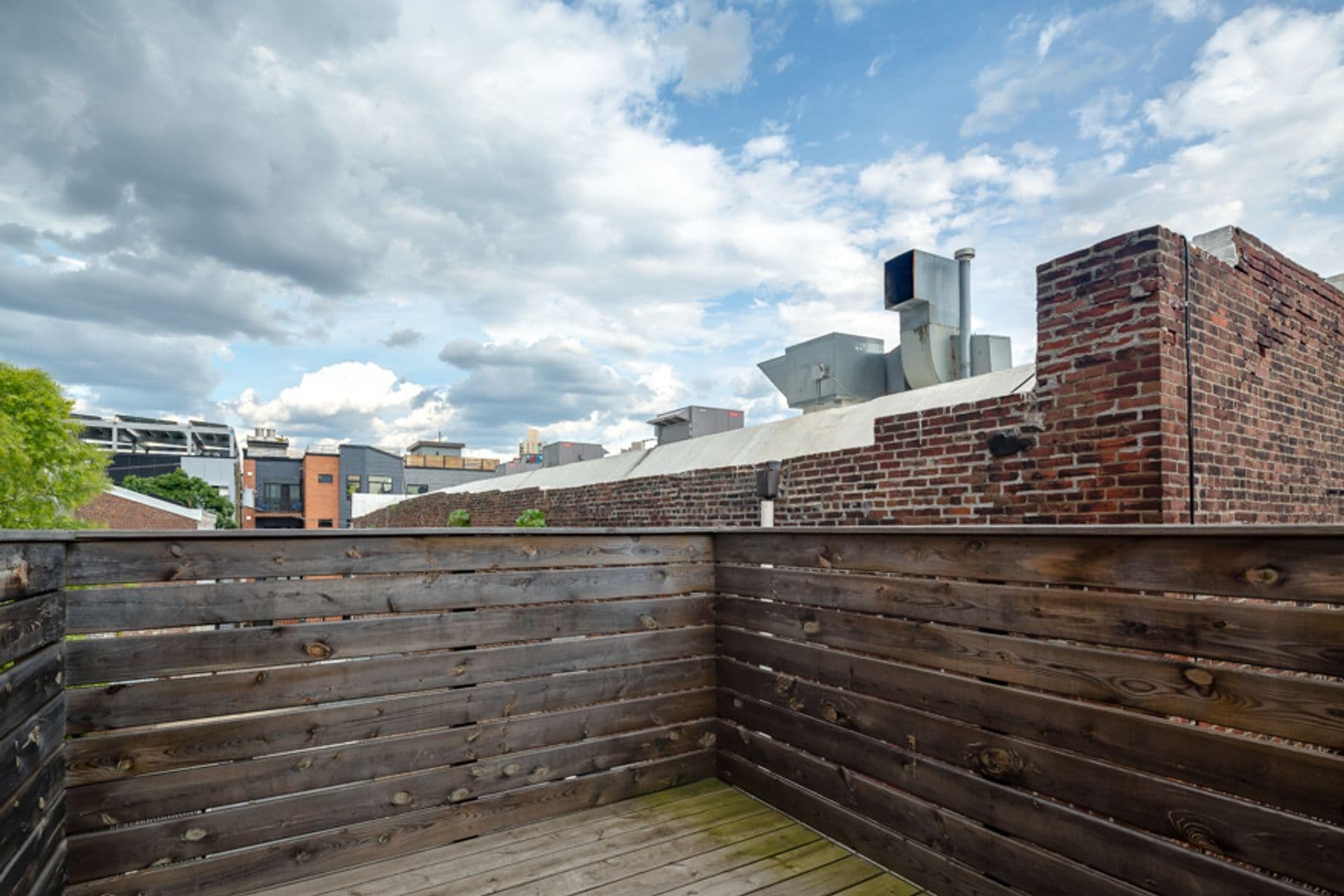 Philadelphia Apartment: 927 N 2nd Street