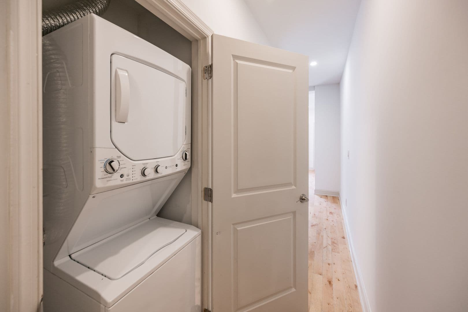 Philadelphia Apartment: 1310 Spruce Street