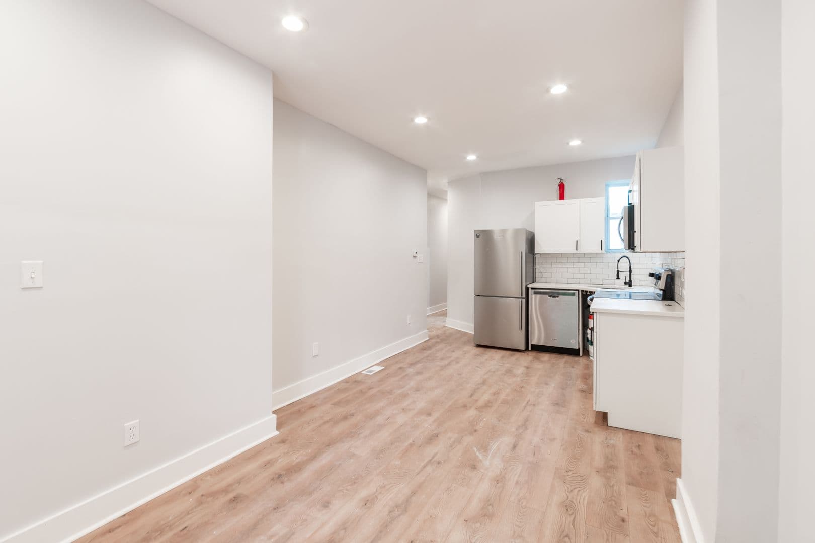 Philadelphia Apartment: 5111 Willows Avenue