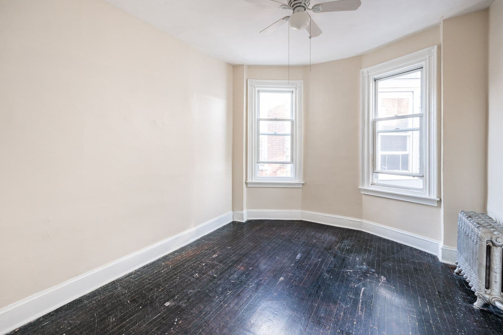 Philadelphia House: 5002 Chestnut St