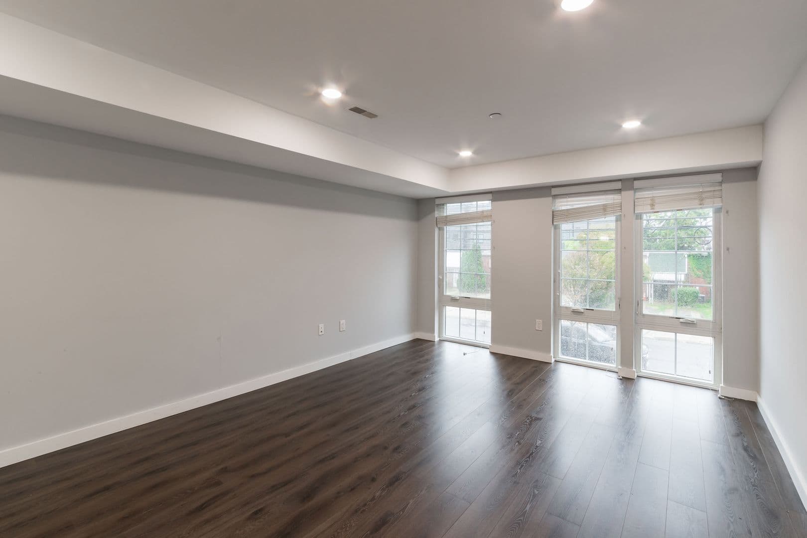 Philadelphia Apartment: 751 N 20th Street